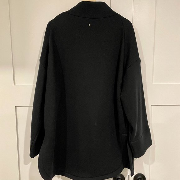 Cuyana Fleece Highlow Jacket - Picture 3 of 10